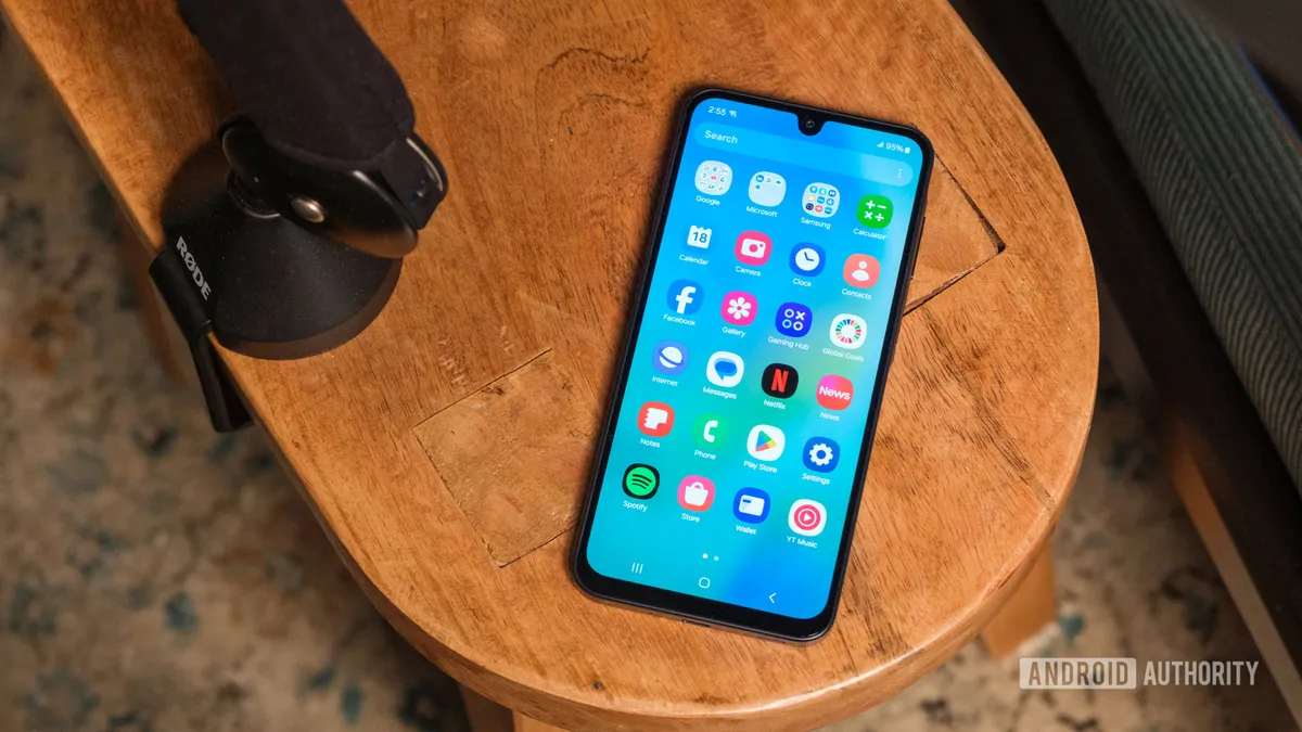 iPhone 16 Series Dominates Q2 2025 Smartphone Sales: But Samsung Surprises!
