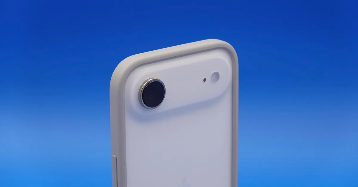 iPhone Air Camera Issue: Apple Promises Fix in Upcoming Update