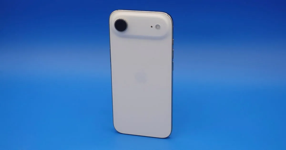 iPhone Air Teardown Reveals Surprising Repairability Features