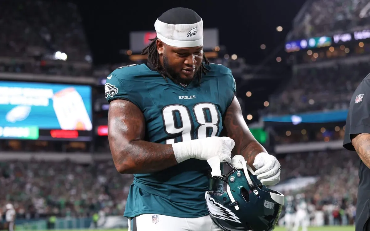 Jalen Carter's Controversial Ejection: What It Means for the Eagles' Season