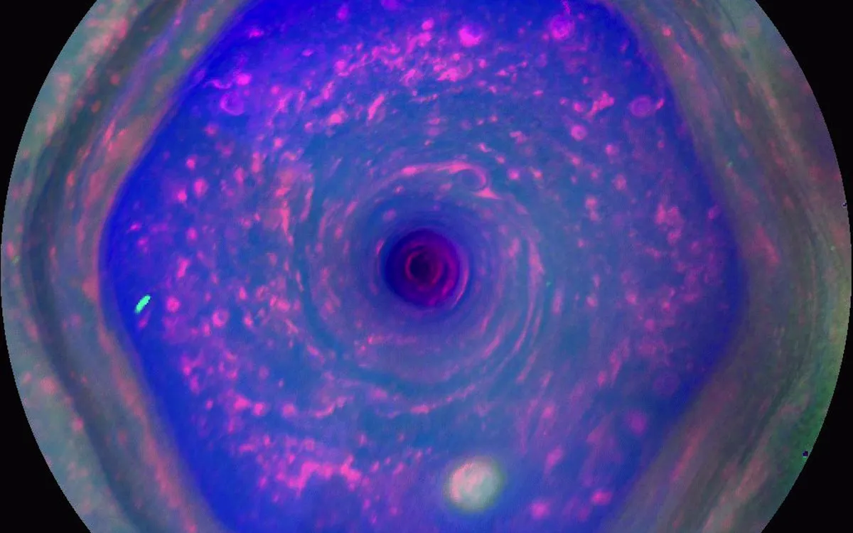 James Webb Telescope Uncovers Mysterious 'Dark Beads' in Saturn's Atmosphere