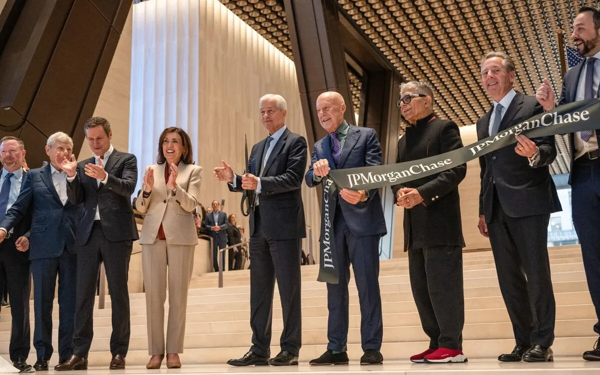 JPMorgan Chase Unveils Stunning New Manhattan Headquarters