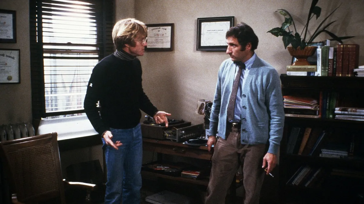Judd Hirsch Reflects on Robert Redford's Impact in 'Ordinary People'