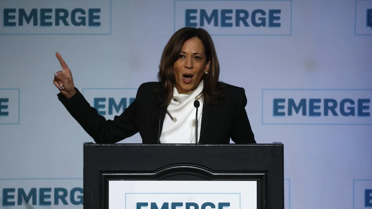 Kamala Harris Slams Trump’s Tariff Policies: A Recipe for Economic Chaos