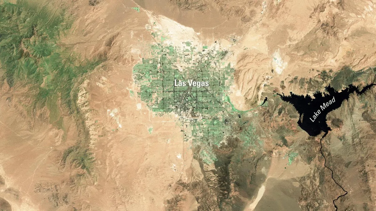 Landsat 7's Final Photo: A Stunning Look at Las Vegas' Transformation Over 25 Years