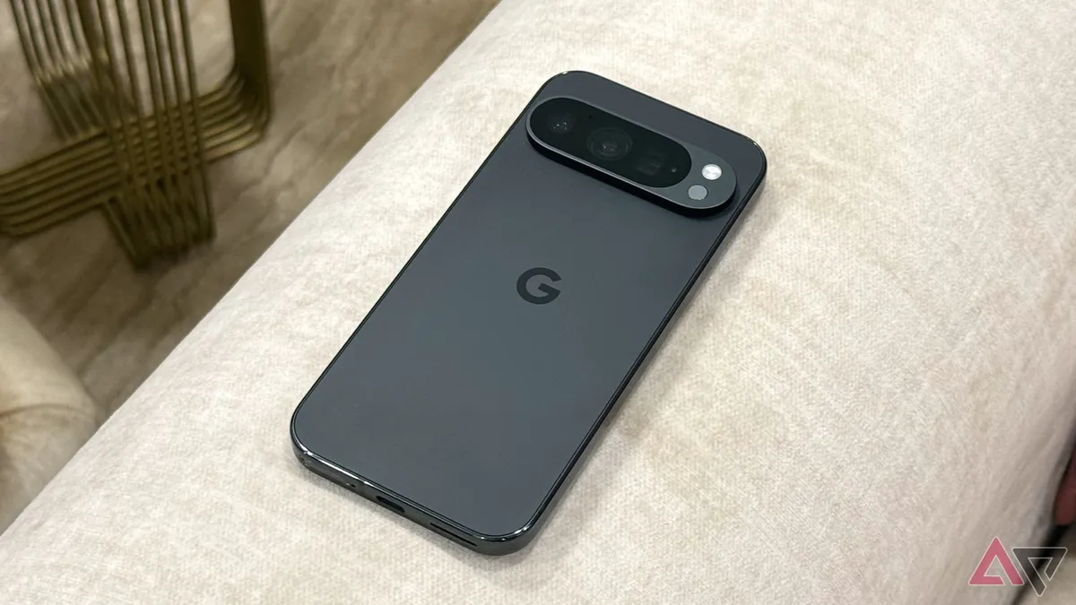 Leaked Pixel 10 Wallpapers: 40 Stunning Combinations Revealed!