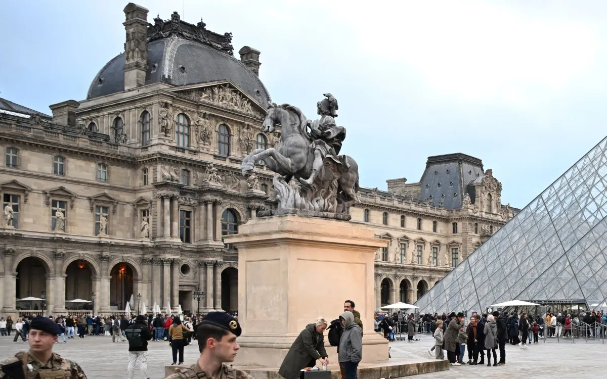 Louvre Heist: Arrests Made in Daring Daylight Jewelry Theft