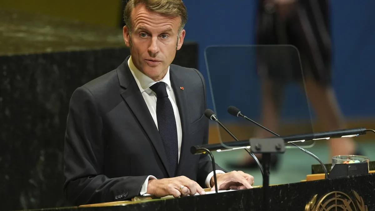 Macron Uses Phone Call to Trump to Navigate New York Traffic