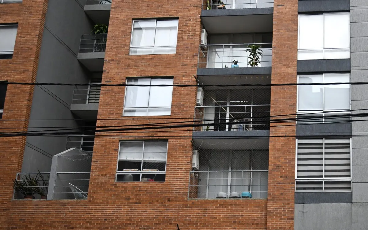 Magnitude 6.3 Earthquake Rocks Bogota: Residents Evacuate Amid Panic