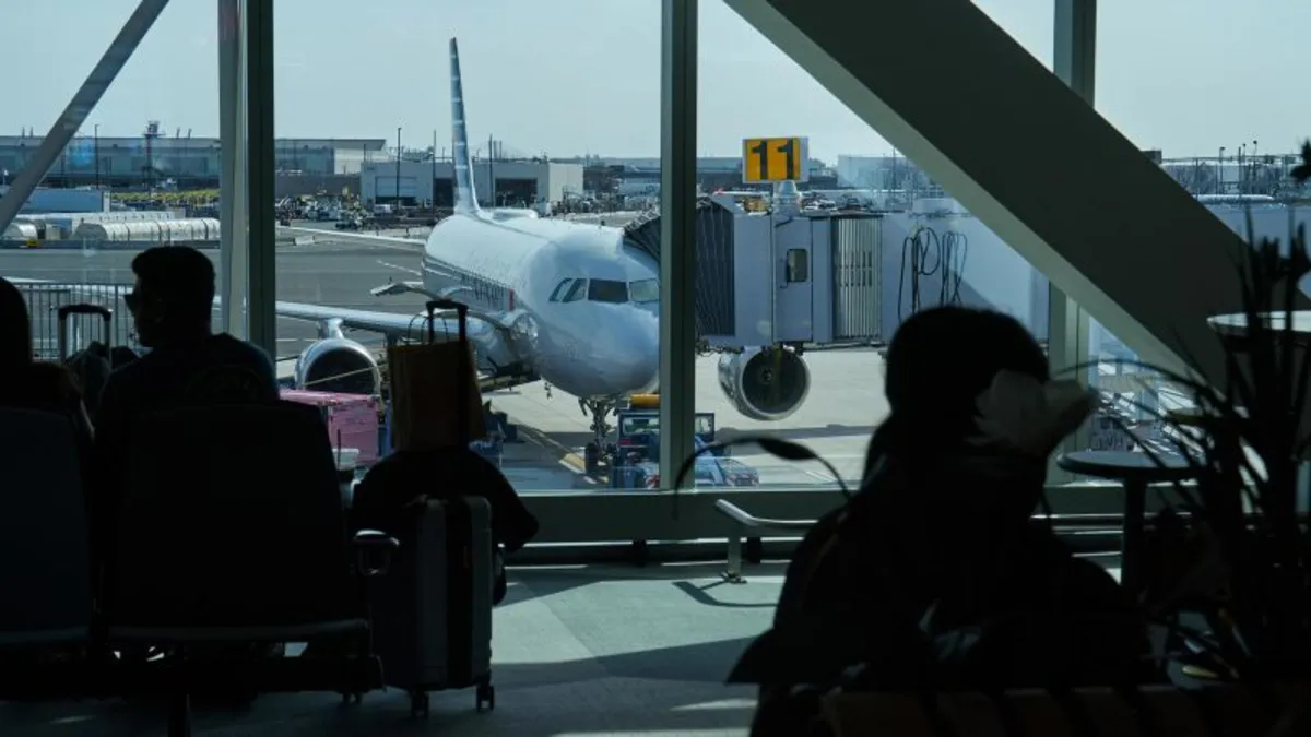 Major Air Traffic Control Staffing Issues Cause Ongoing Delays at Newark Airport