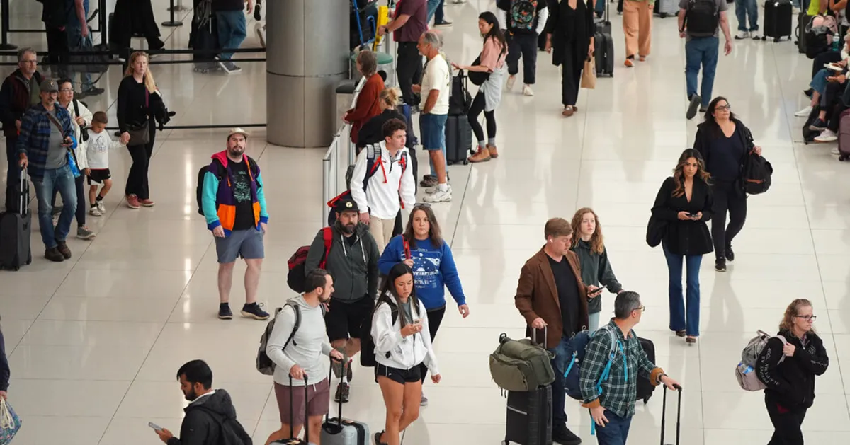 Major Flight Delays Hit New York, Denver, and Los Angeles Amid Air Traffic Controller Shortages