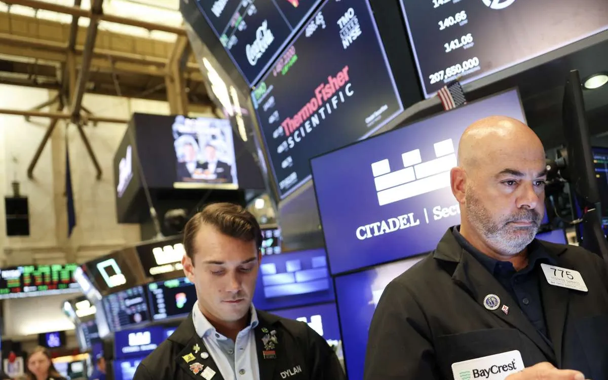 Market Takes a Breather: Dow Surges on UnitedHealth News
