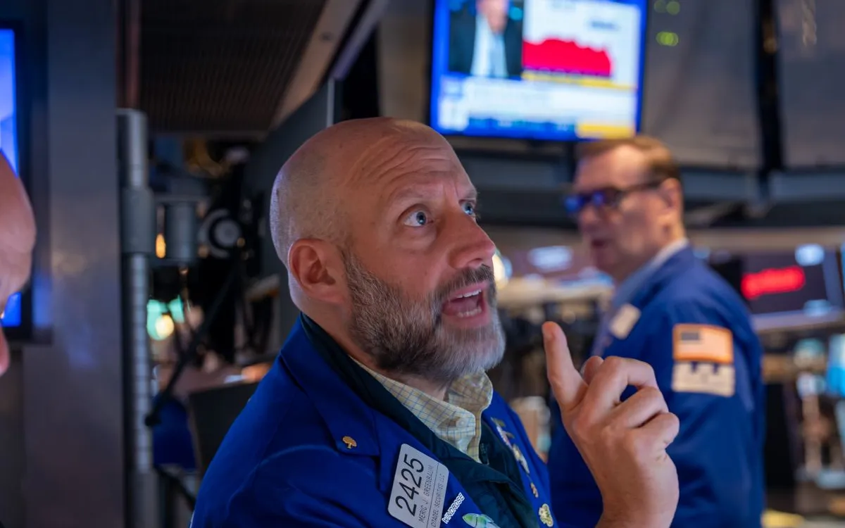Markets Dip Ahead of Fed Chair Powell's Key Address