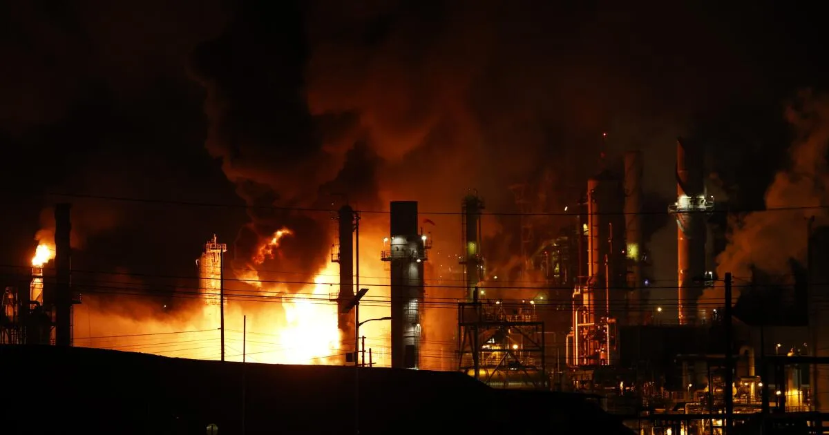 Massive Explosion Rocks Chevron Refinery in El Segundo: No Injuries Reported