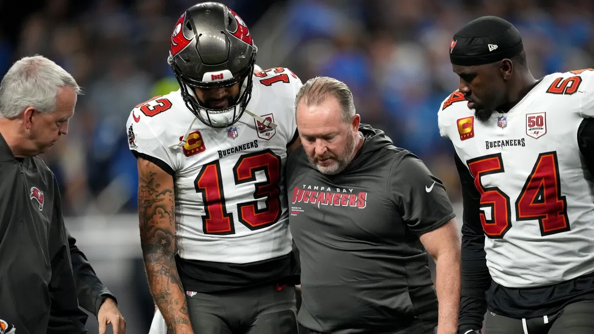 Mike Evans' Streak of 1,000-Yard Seasons Comes to a Shocking End