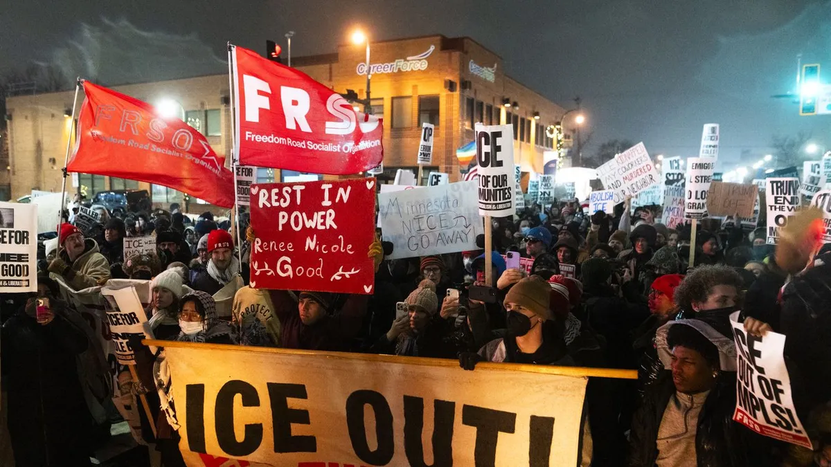 Minnesota Protests Ignite: A Decade of Tension Reignited by ICE Shooting