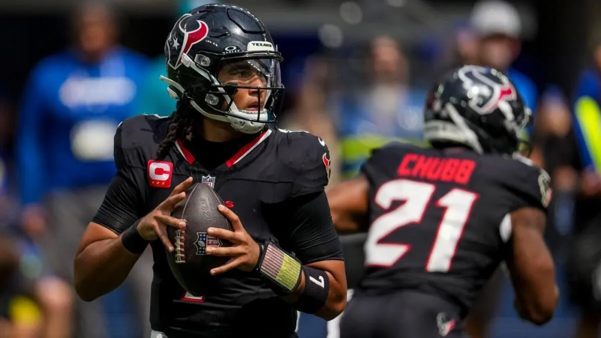 Monday Night Showdown: Texans Aim for First Win Against Buccaneers
