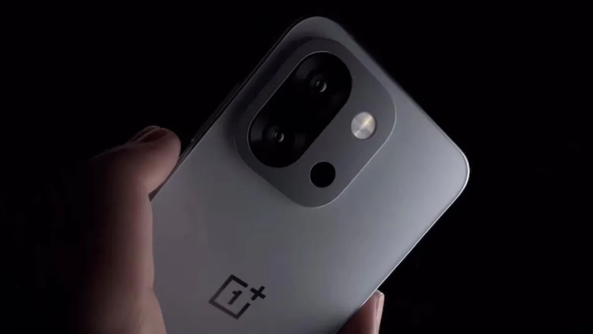 OnePlus 15: A Bold New Design and Powerful Performance Await