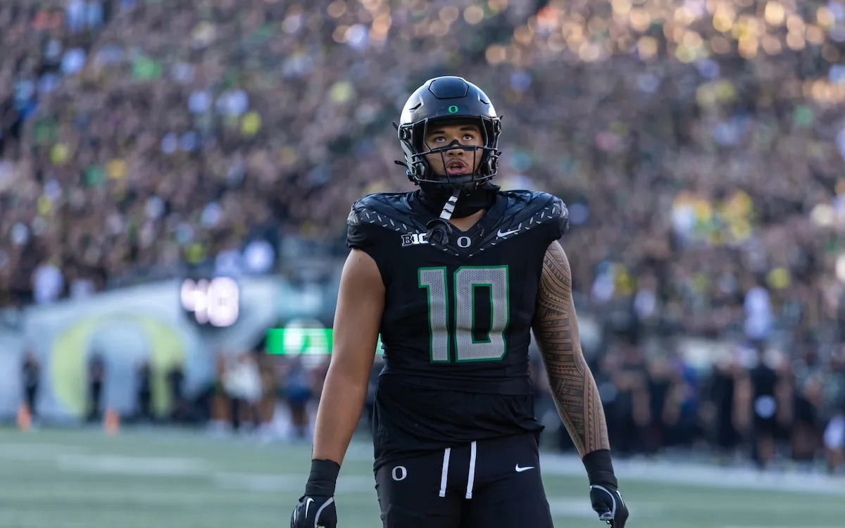 Oregon Ducks Shine: Two Players Projected for First Round in 2026 NFL Draft