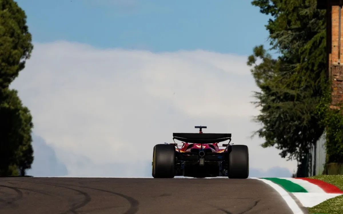 Oscar Piastri Aims for Fourth Straight Win at Imola: Can He Outpace Lando Norris?