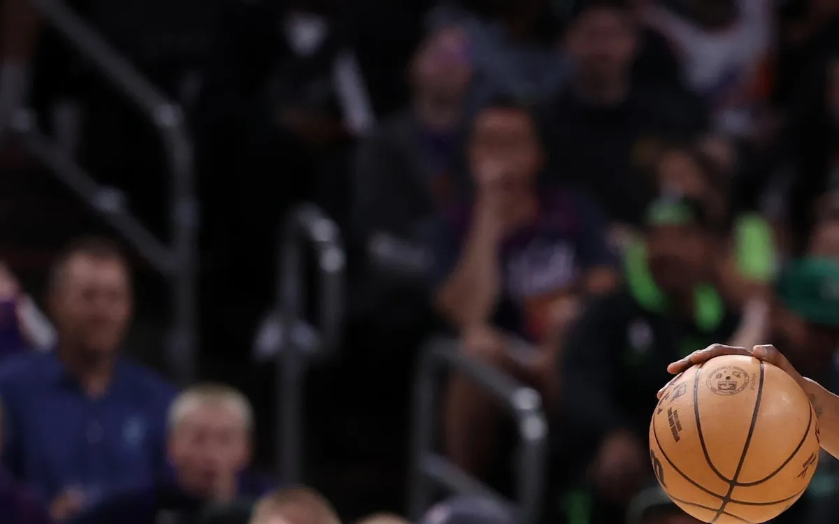 Phoenix Suns Reluctant to Trade Kevin Durant to Preferred Teams