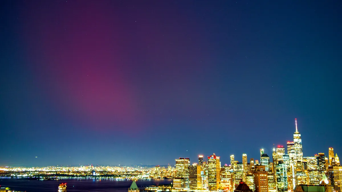 Prepare to Witness Stunning Auroras Across 18 U.S. States This Weekend!