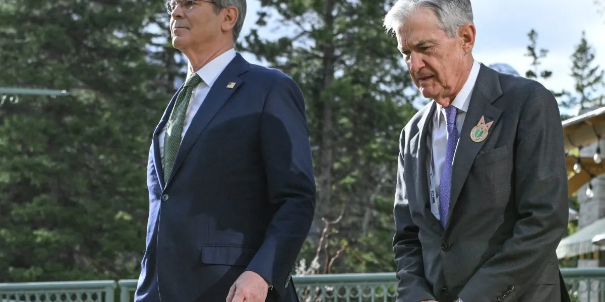 Pressure Mounts on Fed: Will Jerome Powell Deliver a Rate Cut?