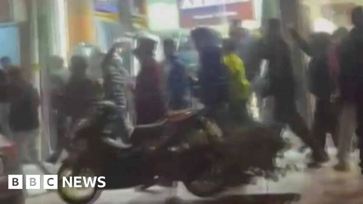 Protests Erupt in Iran Amid Economic Crisis: Trump Threatens Intervention