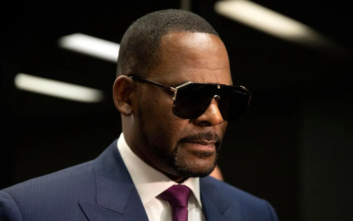 R. Kelly Claims Prison Staff Are Trying to Kill Him as He Seeks Trump Pardon