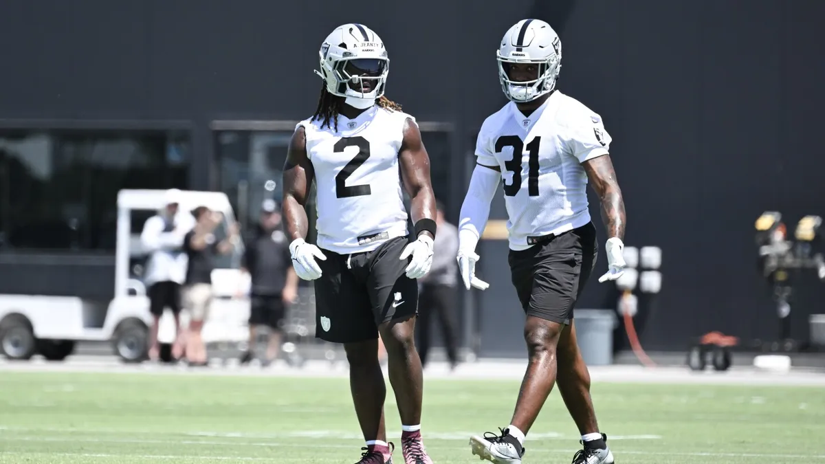 Raiders' Coach Hints at Competitive Running Back Committee with Rookie Ashton Jeanty