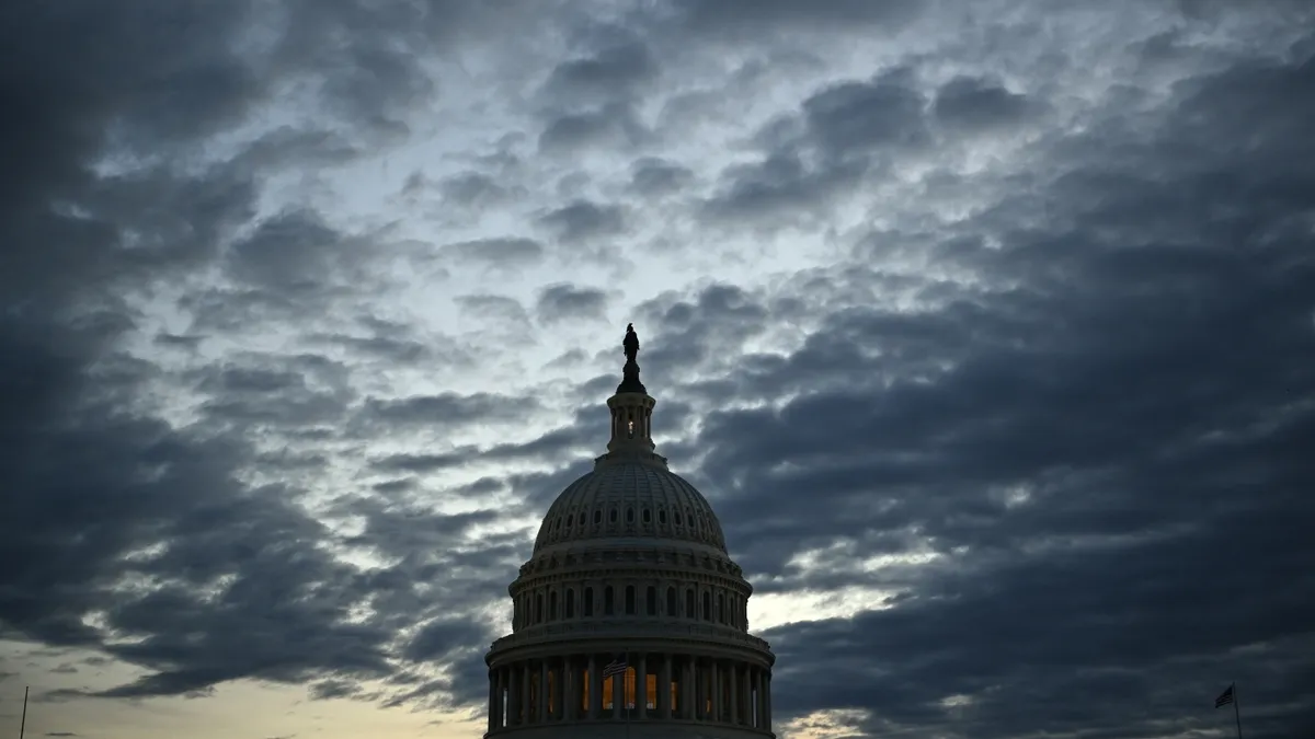 Record Departures in Congress as Republicans Eye Midterm Elections