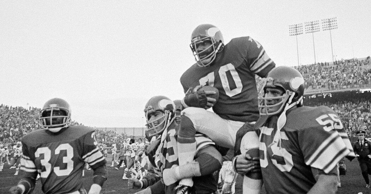 Remembering Jim Marshall: NFL Legend and the Iconic Fumble Run
