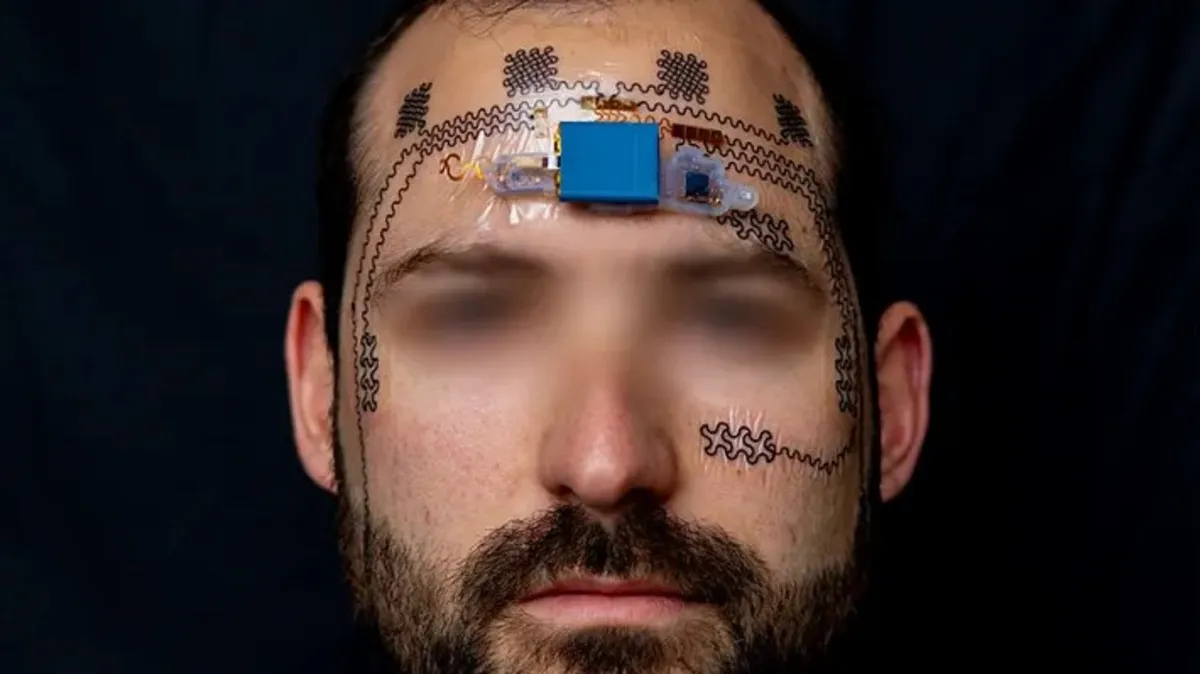 Revolutionary Device Alerts You When Your Brain is Overworked!