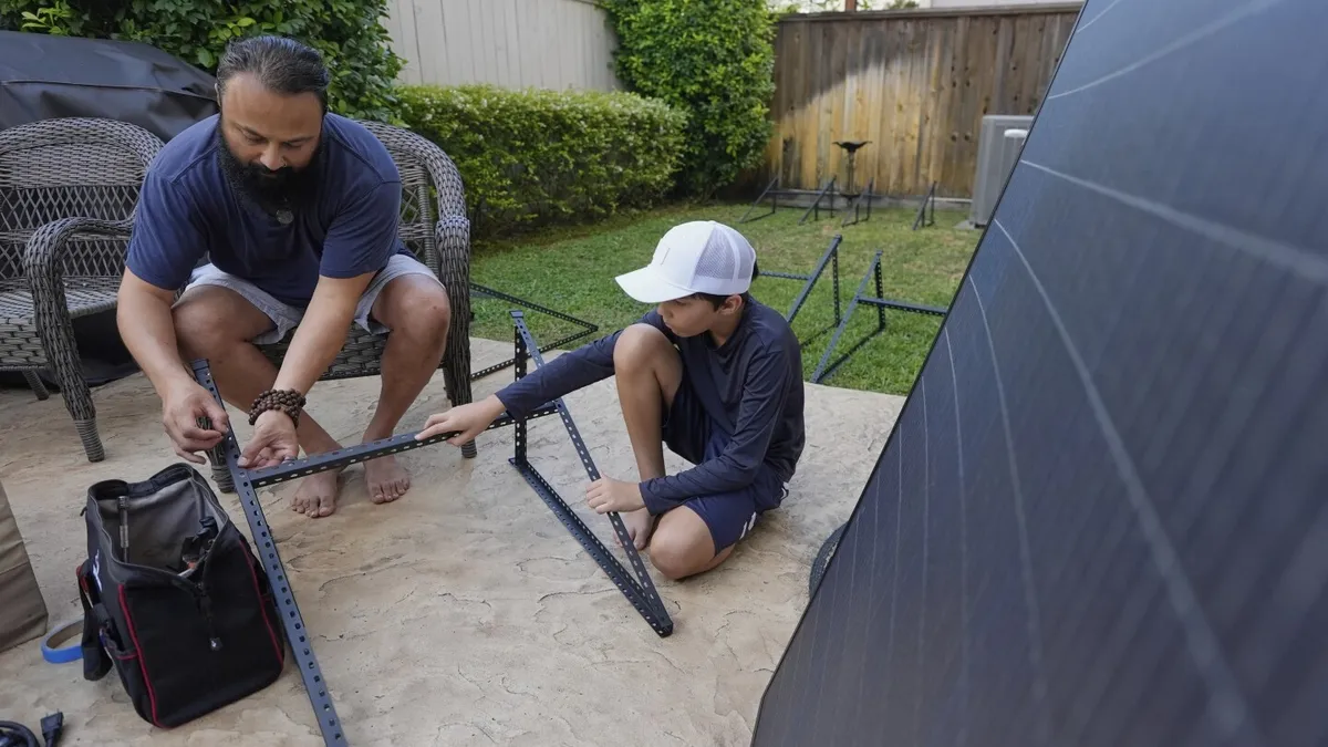 Revolutionizing Energy: Why Plug-In Solar Systems are Gaining Popularity in the U.S.