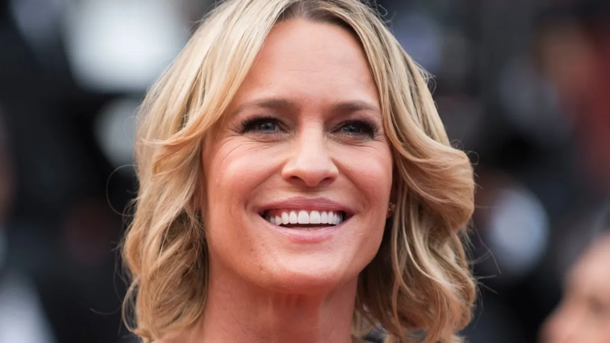 Robin Wright Reveals Plans to Leave America for Peaceful English Countryside