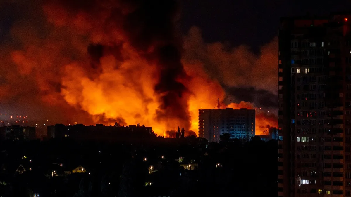 Russia Launches Largest Drone Attack on Kyiv Amid Trump-Putin Talks