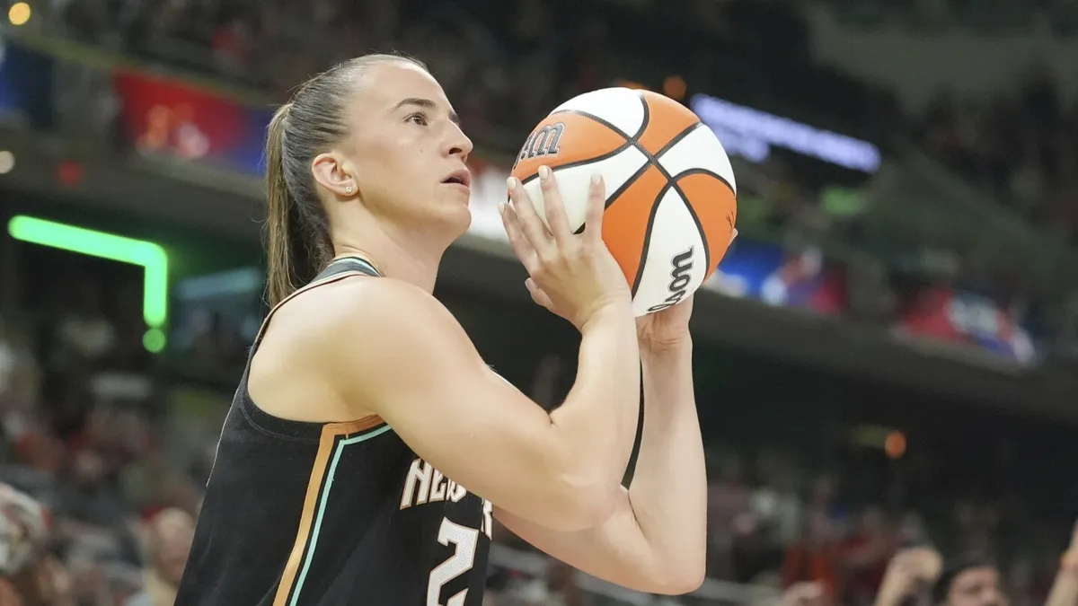 Sabrina Ionescu Dominates Again, Wins 3-Point Contest at All-Star Weekend