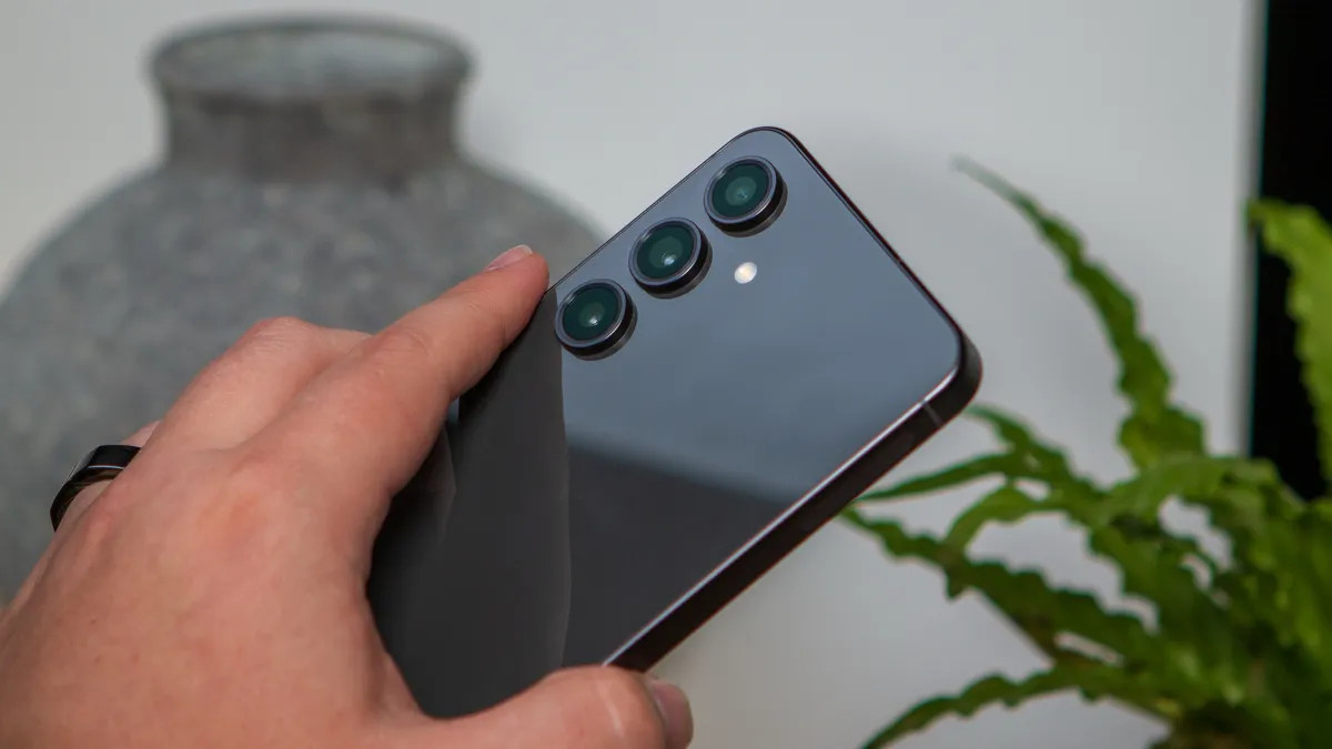 Samsung Galaxy S25 FE: A Game-Changer with Dimensity 9400?