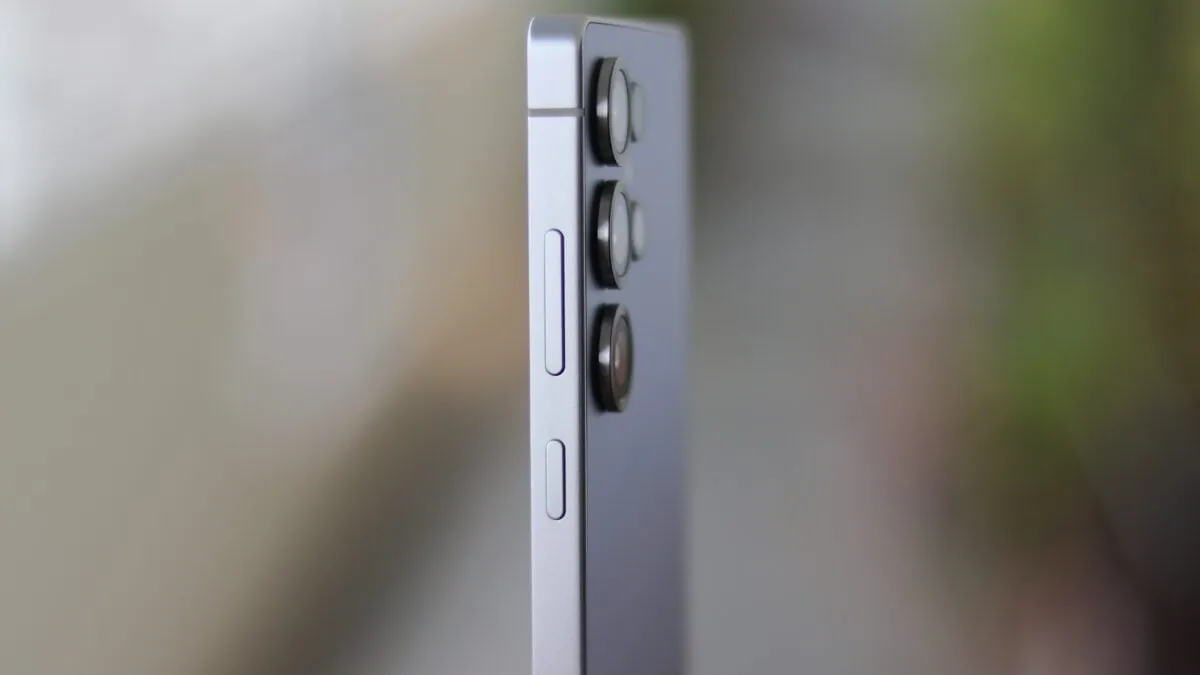 Samsung Galaxy S26 Ultra: A Nostalgic Return to Rounded Corners