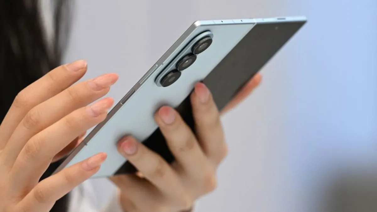 Samsung's Revolutionary Tri-Fold Smartphone Set to Launch in the US