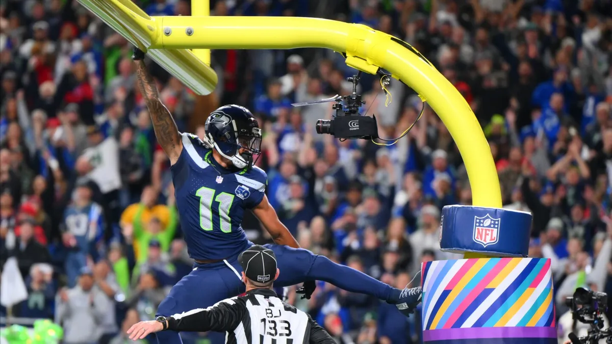 Seahawks Defense Dominates as Houston Texans Struggle in 27-19 Loss