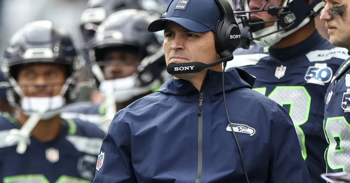 Seahawks vs. Cardinals: Expert Score Predictions for Week 4 Clash