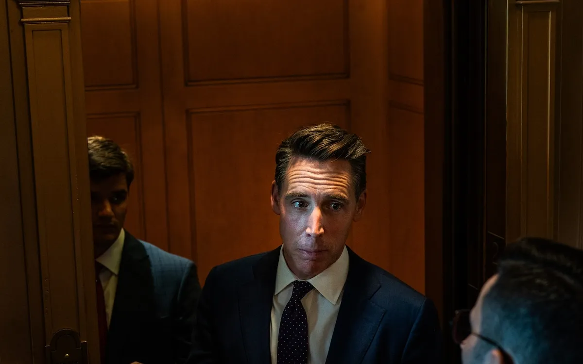 Senate Blocks Bipartisan Measure to Curb Trump's Military Actions in Venezuela