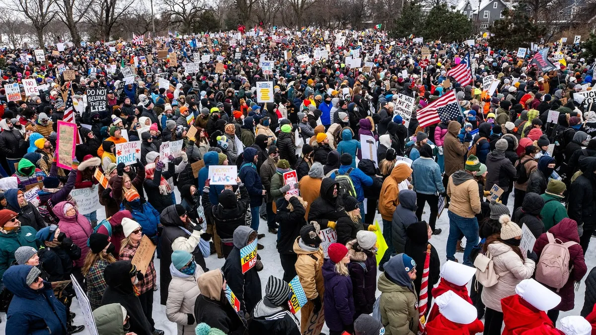 Senator Tina Smith Accuses Trump Administration of Cover-Up in Fatal ICE Shooting