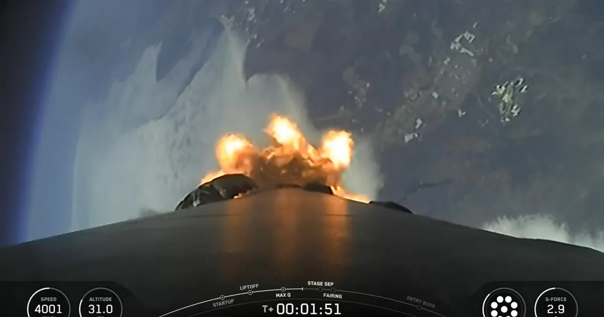SpaceX Falcon 9 Launches Successfully with 27 Starlink Satellites