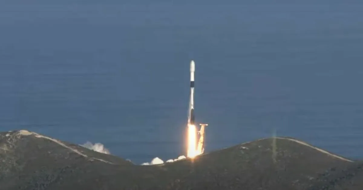 SpaceX Launches 24 Starlink Satellites with Falcon 9 Rocket