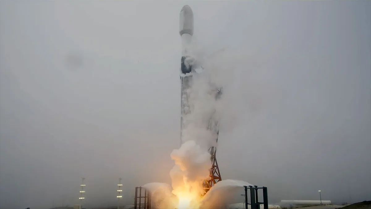 SpaceX Launches 27 New Starlink Satellites to Expand Global Internet Access