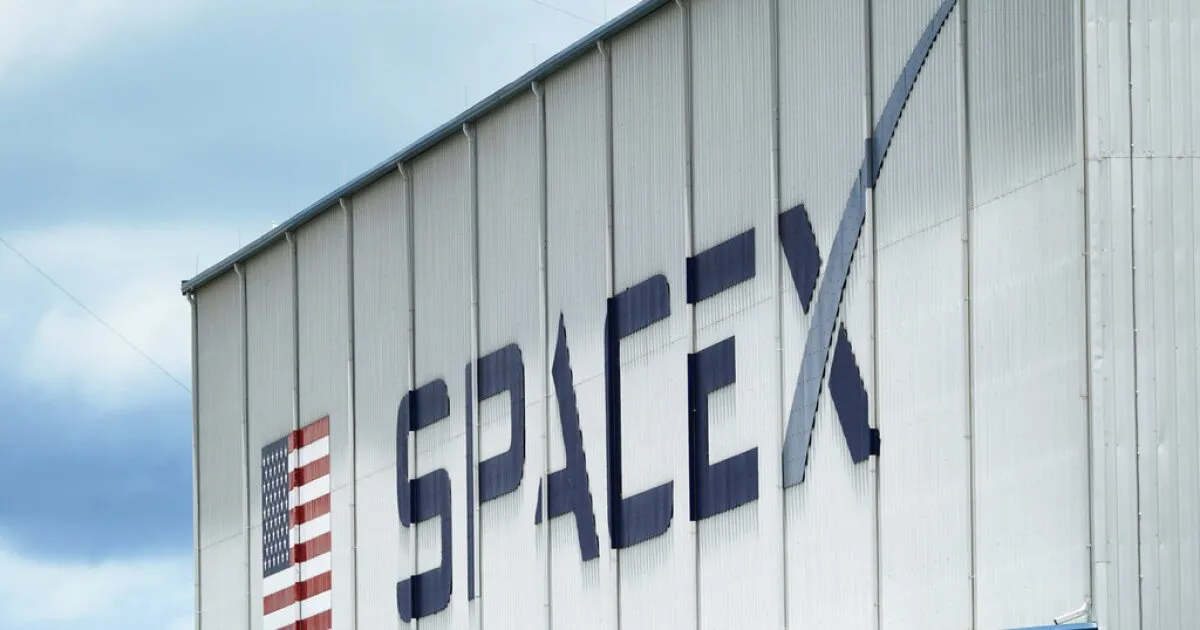 SpaceX Set to Launch Falcon 9 Rocket with 26 Starlink Satellites