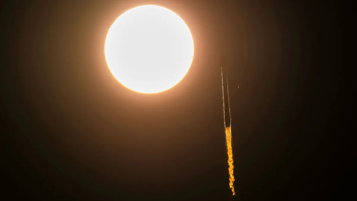 SpaceX Successfully Launches 28 Starlink Satellites, Expanding Global Internet Coverage