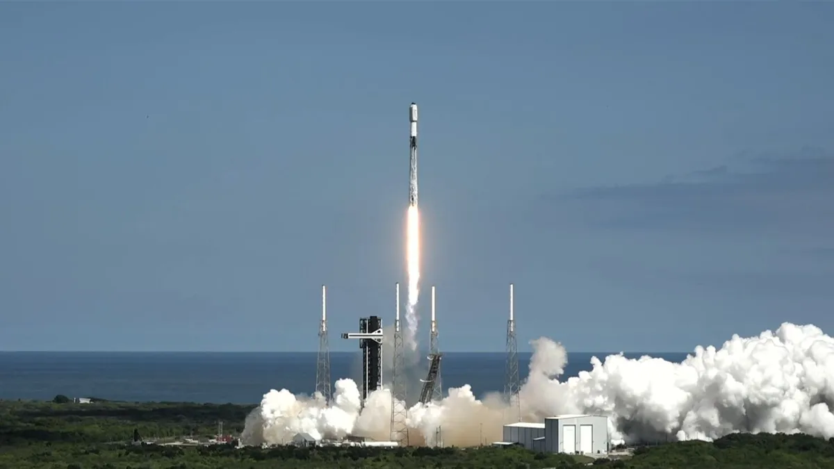 SpaceX Successfully Launches 29 Starlink Satellites, Sets New Record